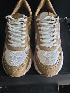 Michael Kors Men’s Tan & White Athletic Sneakers